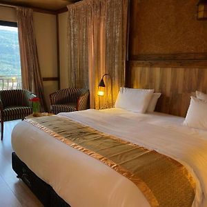 Deluxe Double Room Pool View